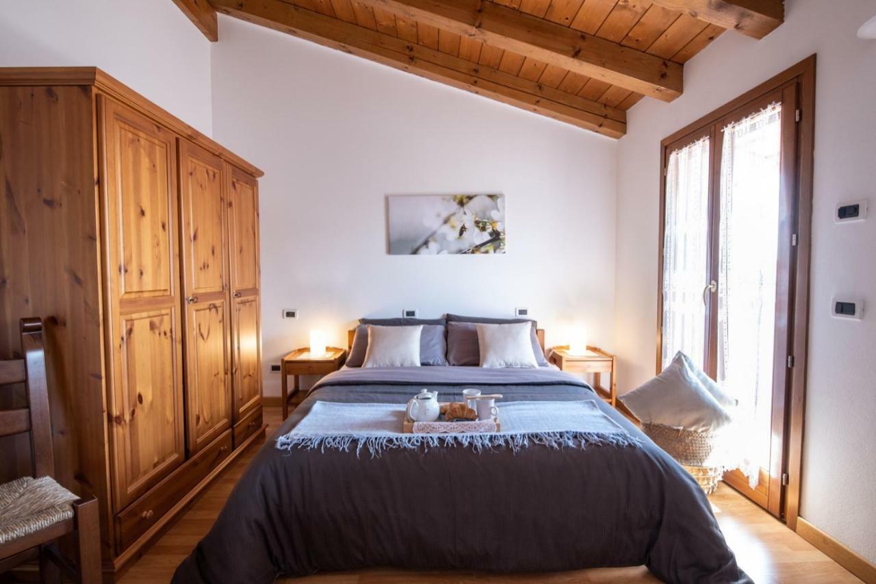 Al Confine Villa Cormòns Cameră foto